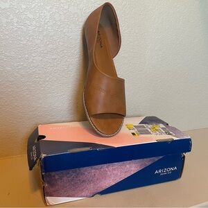 Arizona Jean Company Tan Sandals Minimalist Style